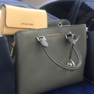 Brand new Michael kors purse and wallet